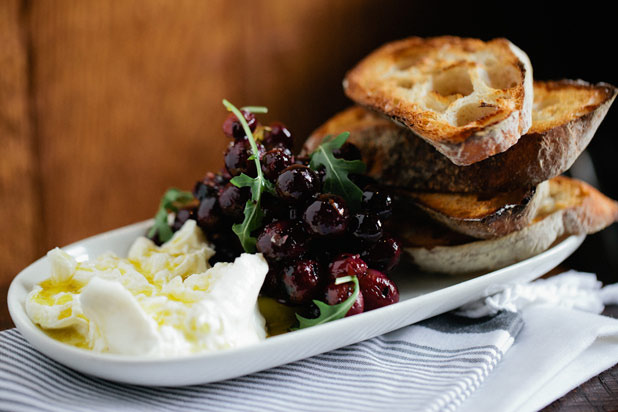 Grilled Grapes with Fresh Burrata