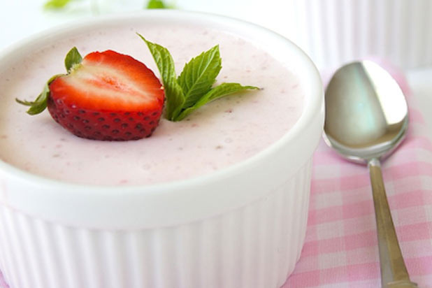 Weightless Strawberry Mousse Recipe