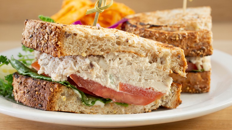 tuna salad sandwich