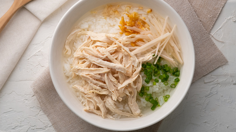 Shredded chicken in rice dish