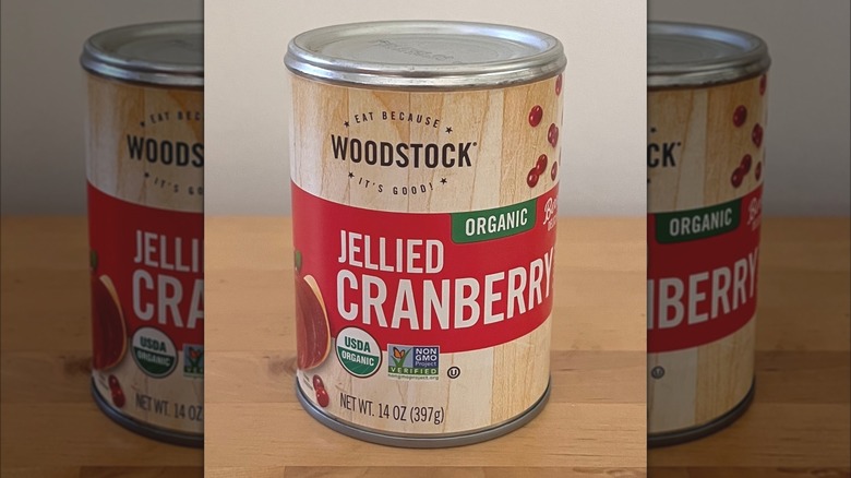 Woodstock cranberry sauce can