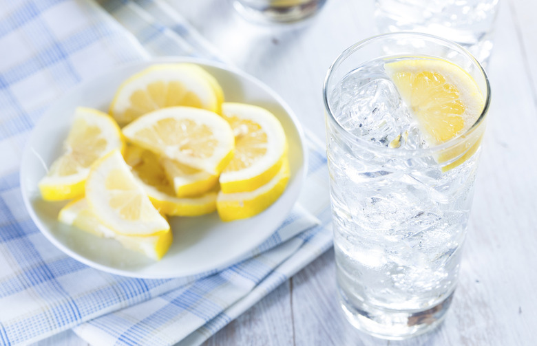 Swap Out Caffeine for Lemon Water