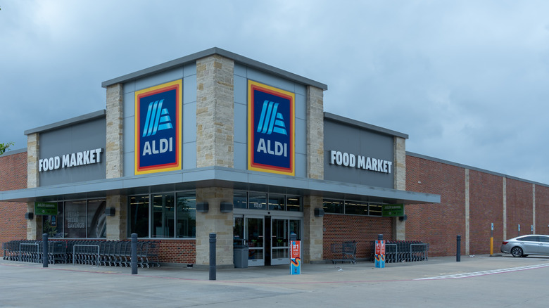 Aldi store exterior