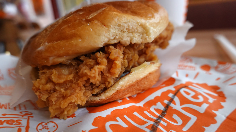 popeyes fried chicken sandwich