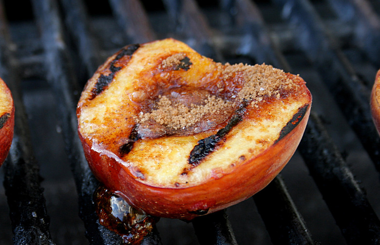 Grilled Peaches with White Wine Peach Mascarpone