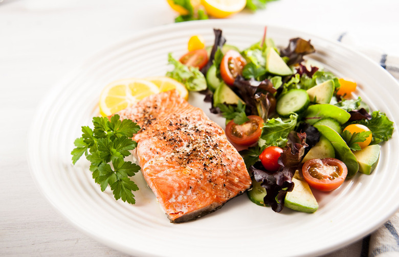 Wild Alaska Salmon and Avocado Salad