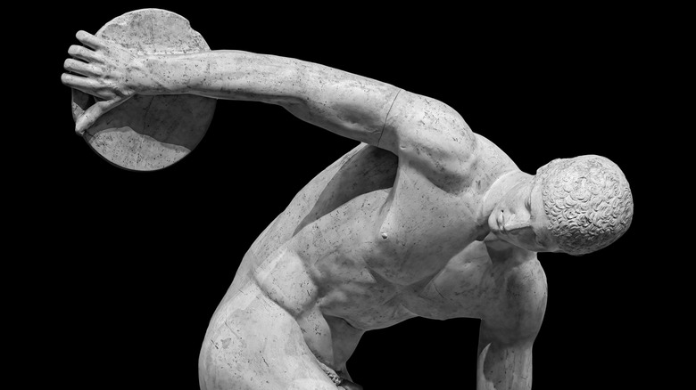 Ancient statue of discus thrower