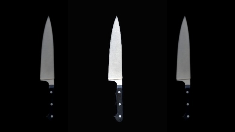 knives on black background