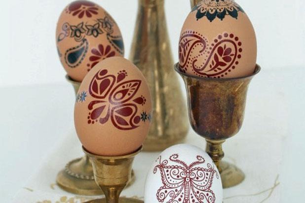 Henna Eggs