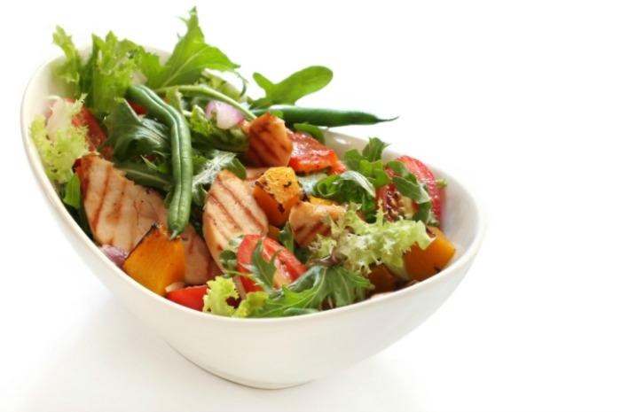 9 Grilled Chicken Salads That Will Make Healthy Eating Easier