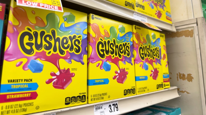 Fruit Gushers boxes