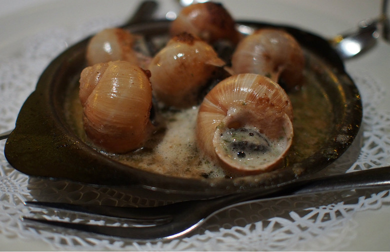 Escargot Tong (France)