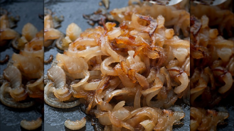 Caramelizing onions in pan