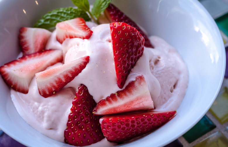 Strawberry-Pretzel Ice Cream