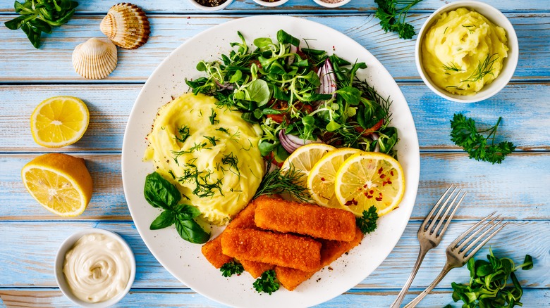 Fish sticks and mashed potatoes