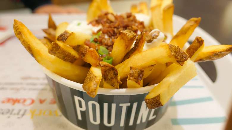 poutine in bowl