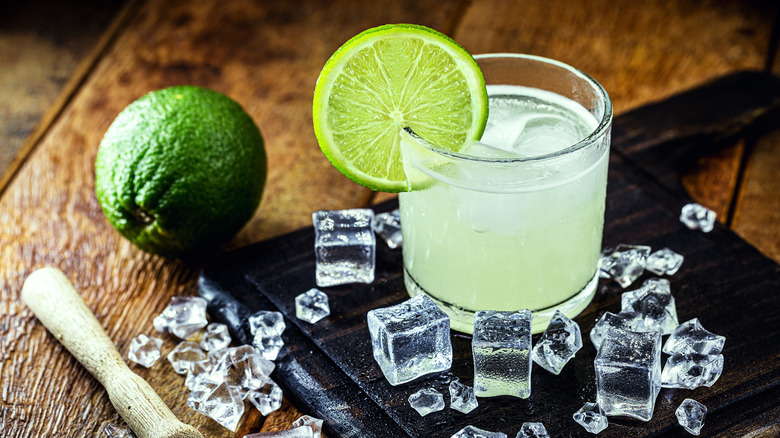 Caipirinha with lime