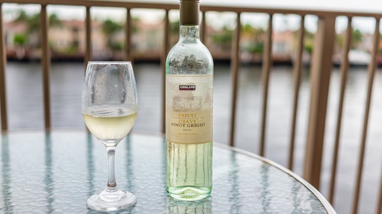 Friuli pinot grigio bottle