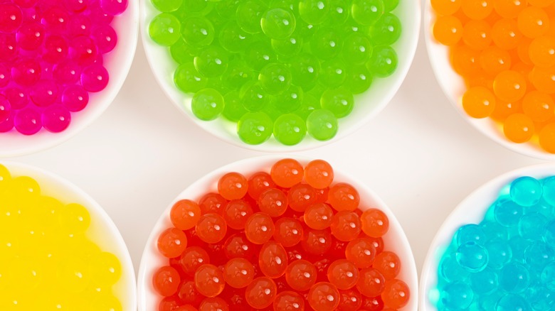 Multicolor popping boba 