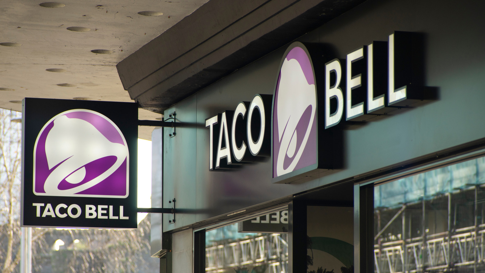 Order Everything on the Taco Bell Dollar Menu for Under $10