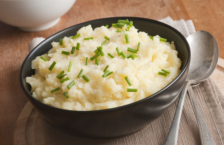 Mashed Potatoes With Onion and Chives