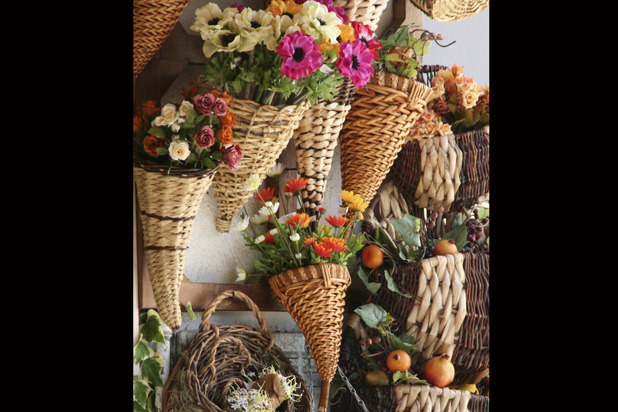 Hanging Cornucopias