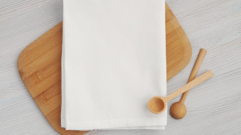 How to Keep Parchment Paper from Sliding