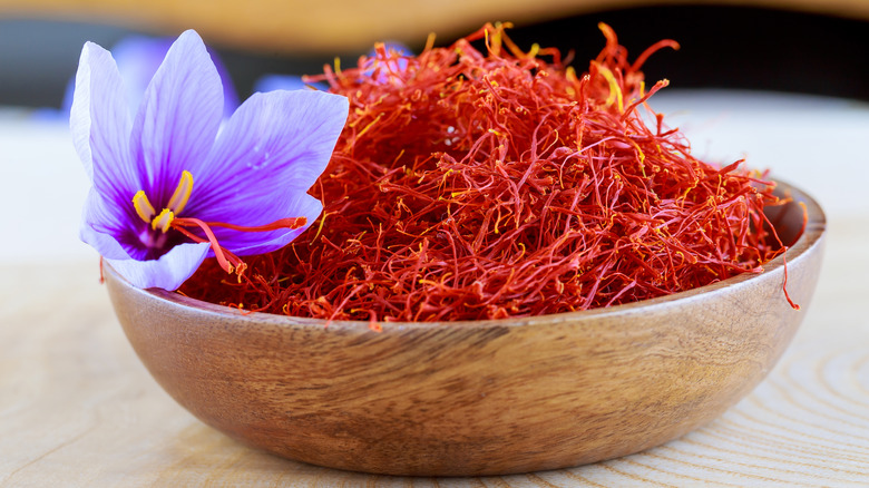 Saffron in a bowl with crocus flower