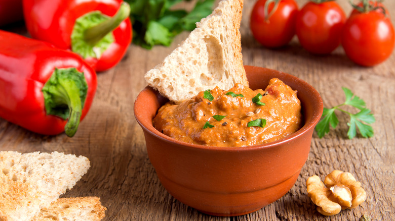 creamy red pepper salsa