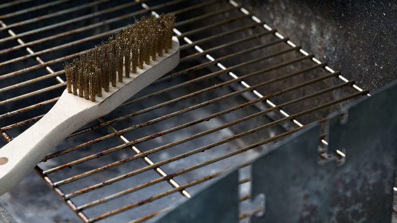 grill brush on a barbecue