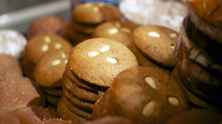 stacks of lebkuchen