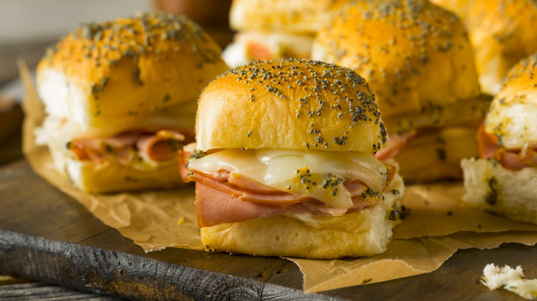 Ham and cheese mini buns 