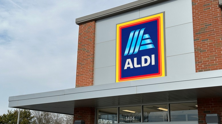 Aldi store exterior