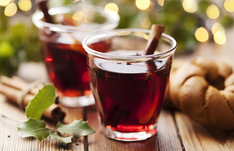 Pomegranate Mulled Wine Recipe