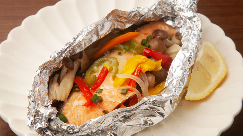 Fish and vegetables in foil