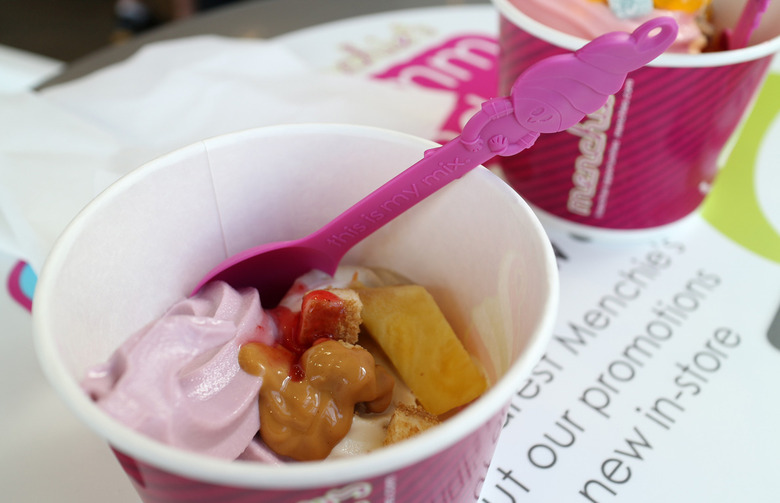 #10 Menchie's