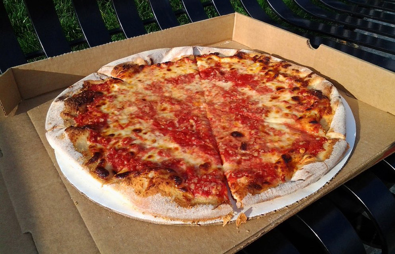 #20 Ernie's Pizzeria, New Haven, Conn. (Plain Pie)