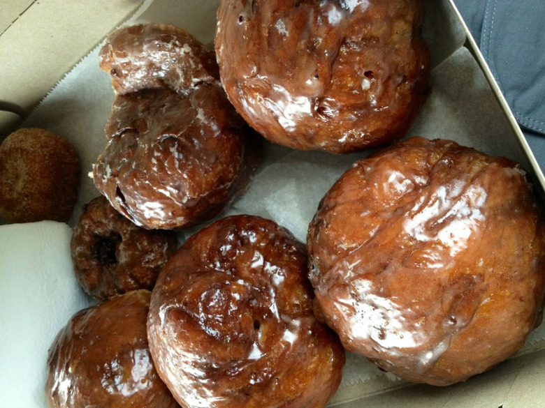 #19 The Donut Stop, St. Louis: Cinnamon Glob