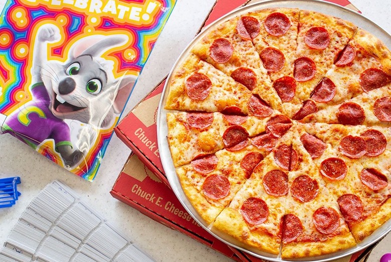 21) Chuck E. Cheese's