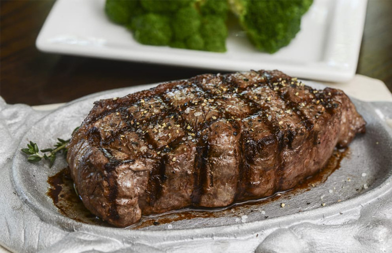 Taste of Texas - Filet Mignons + Steak Knives for 6