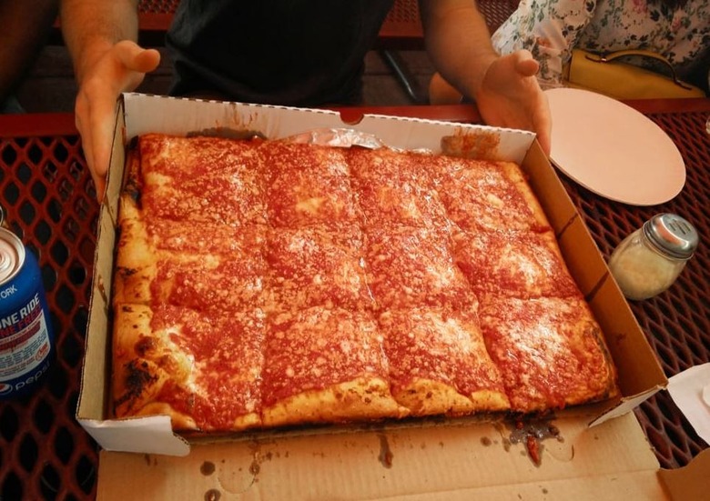 L&B Spumoni Gardens (Brooklyn, New York) 