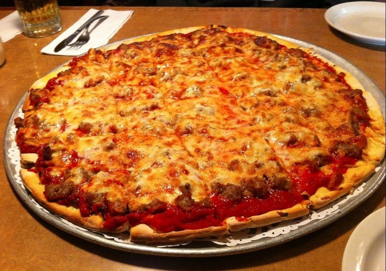 Rosangela's Pizza (Chicago, Illinois) 