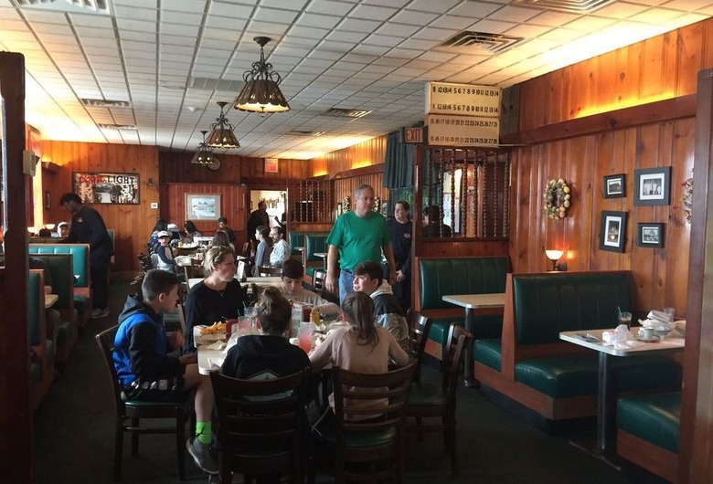 Vic's Italian Restaurant (Bradley Beach, New Jersey) 