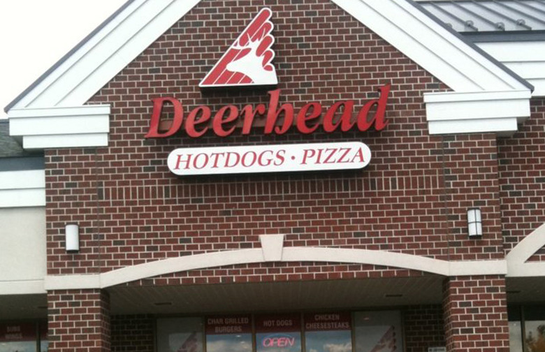 #48 Deerhead Hot Dogs, Bear, Del.