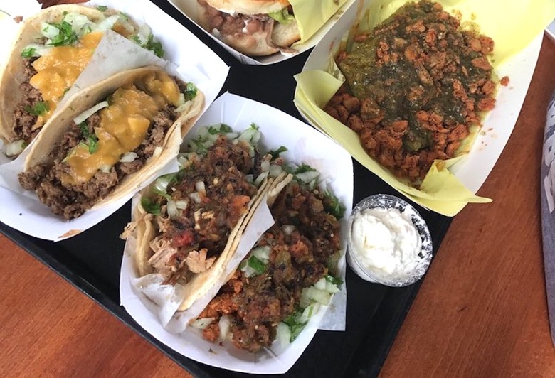 #18 Hugo's Tacos, Los Angeles: Carnitas