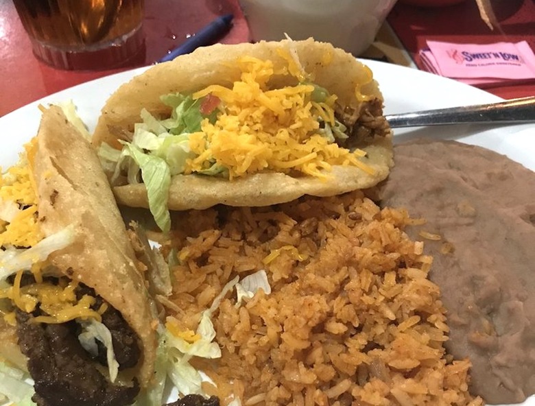 #10 Henry's Puffy Tacos & Cantina, San Antonio: Spicy Beef Fajita