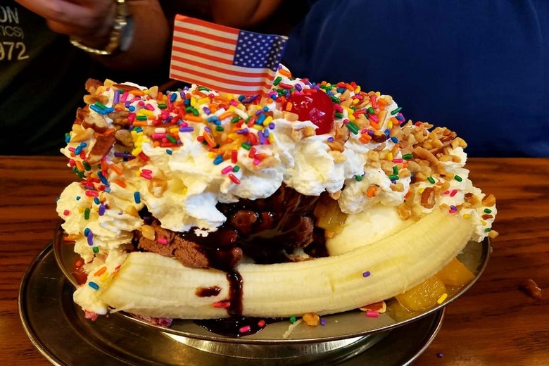 Florida: Jaxson's Ice Cream Parlour and Restaurant (Dania Beach)