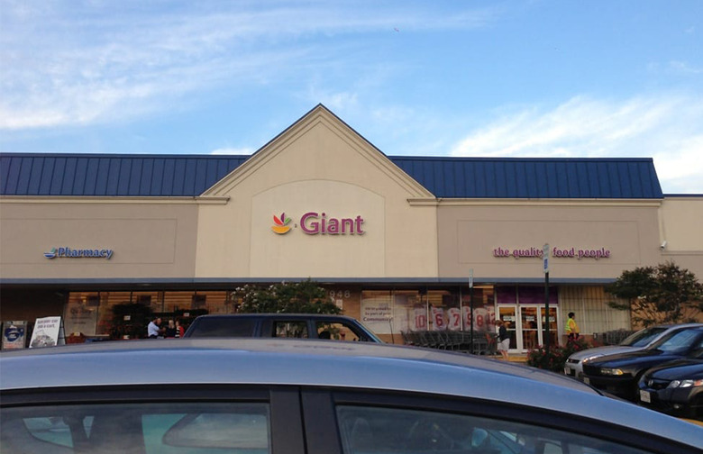 #15 Giant Food