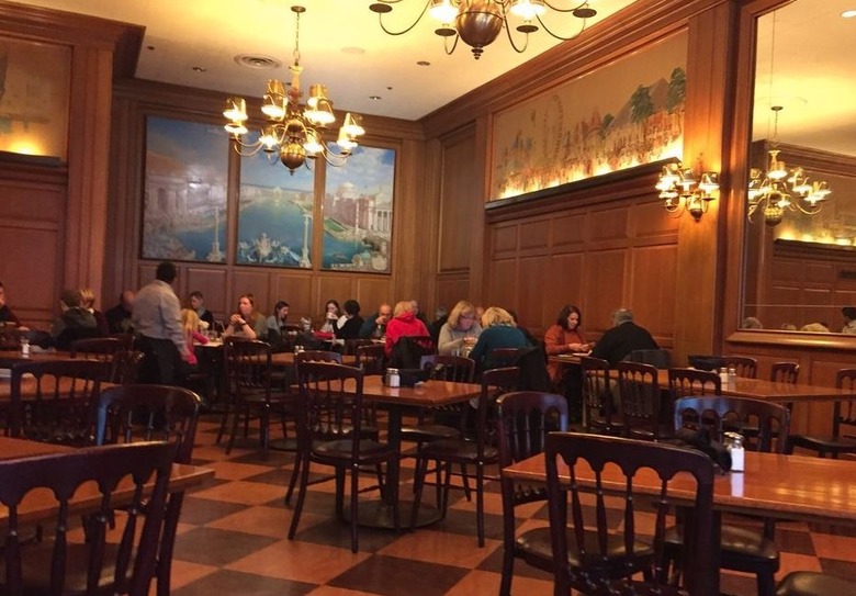 The Berghoff Restaurant (Chicago, Illinois)