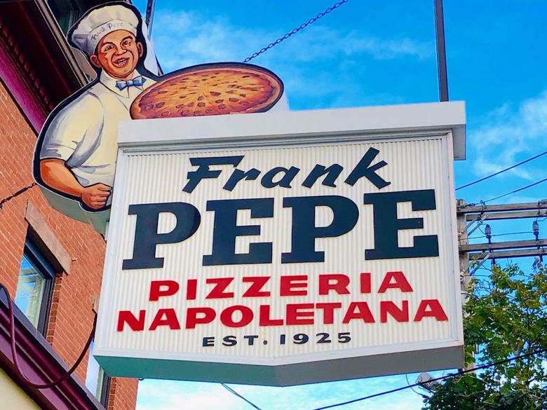 Frank Pepe Pizzeria Napoletana (New Haven, Connecticut)